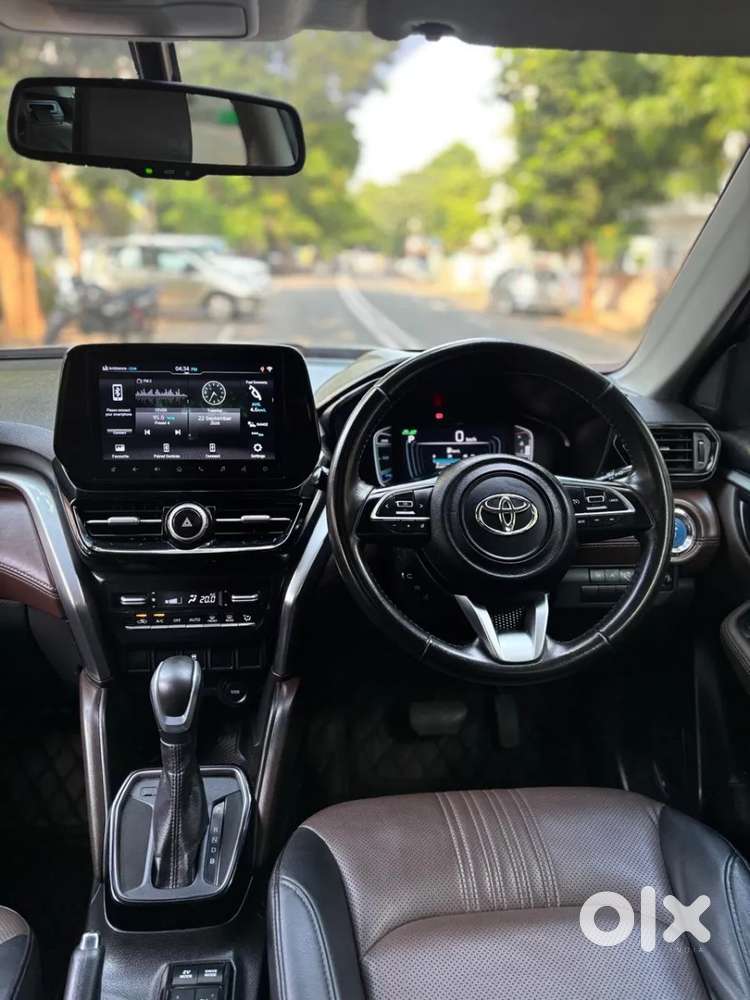 Toyota Urban Cruiser Hyryder 1.5 V Hybrid, 2023, Petrol