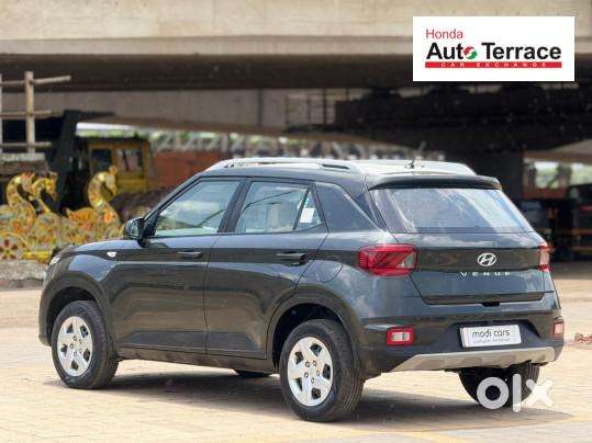 Hyundai Venue 1.2 S Plus, 2020, Petrol
