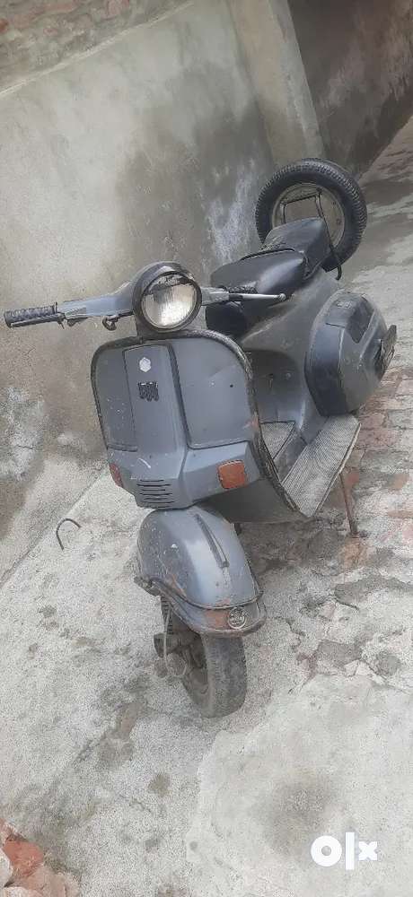 Bajaj scooter old discount olx