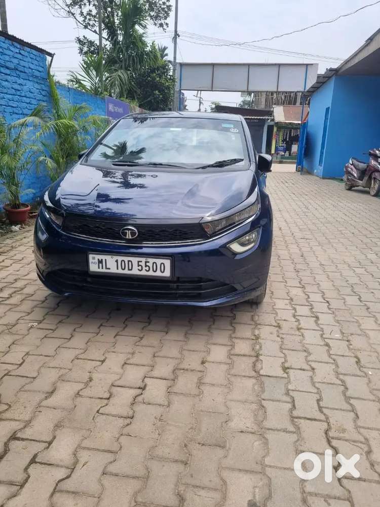 Tata Altroz 1.2 Petrol 2024
