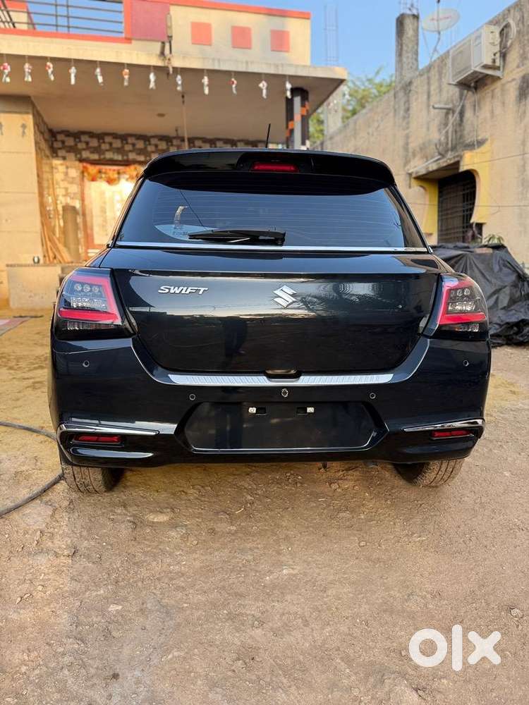 Maruti Suzuki Swift 2025 Petrol 7780 Km Driven