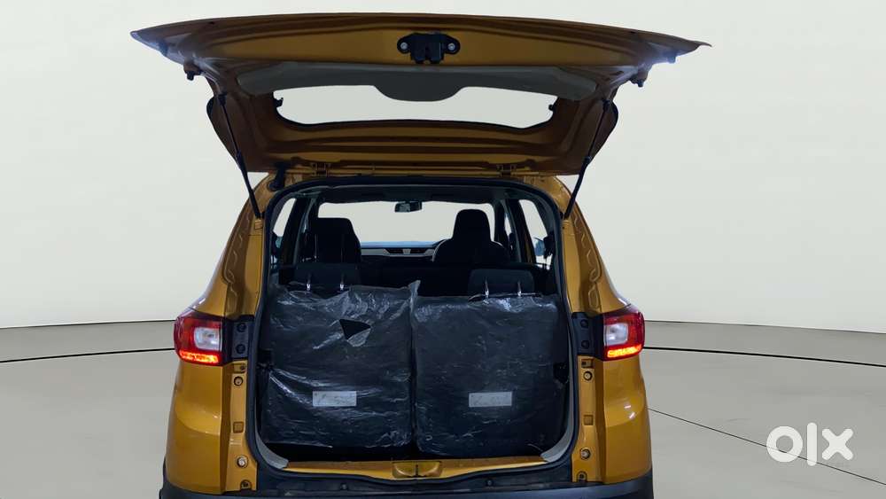 Renault Triber Rxz Easy-r Amt, 2021, Petrol