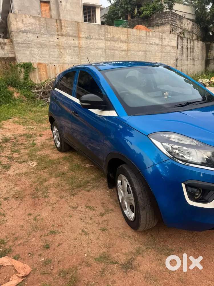 Tata Nexon Petrol Manual 2019 Car. Good Condition. New Battery.