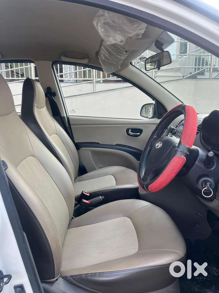 Hyundai I10 Sportz, 2015, Petrol