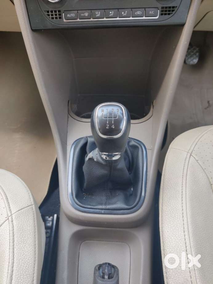Skoda Rapid 1.5 Tdi Mt Style, 2015, Diesel