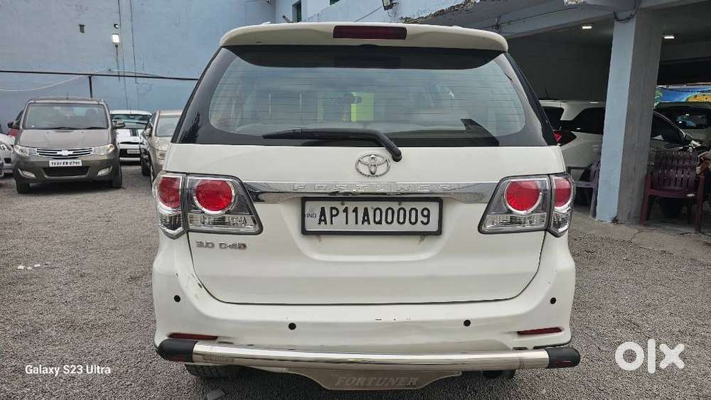 Toyota Fortuner 3.0 4x2 Mt, 2013