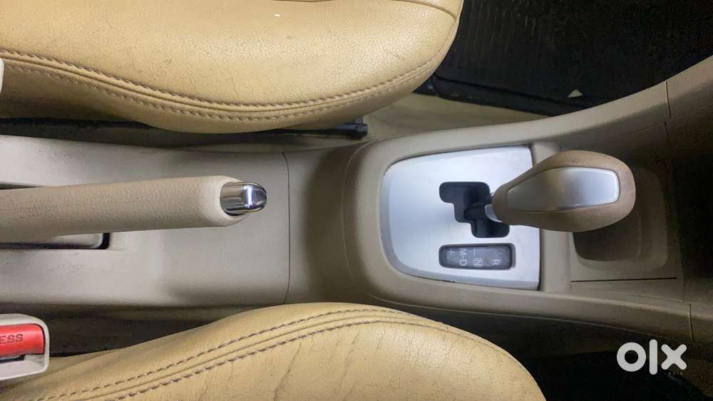 Maruti Suzuki Swift Dzire Amt Zdi, 2016, Diesel