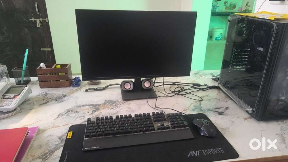 Mere pass Samsung ka desktop our cpu keyboard mous our ups sab hai