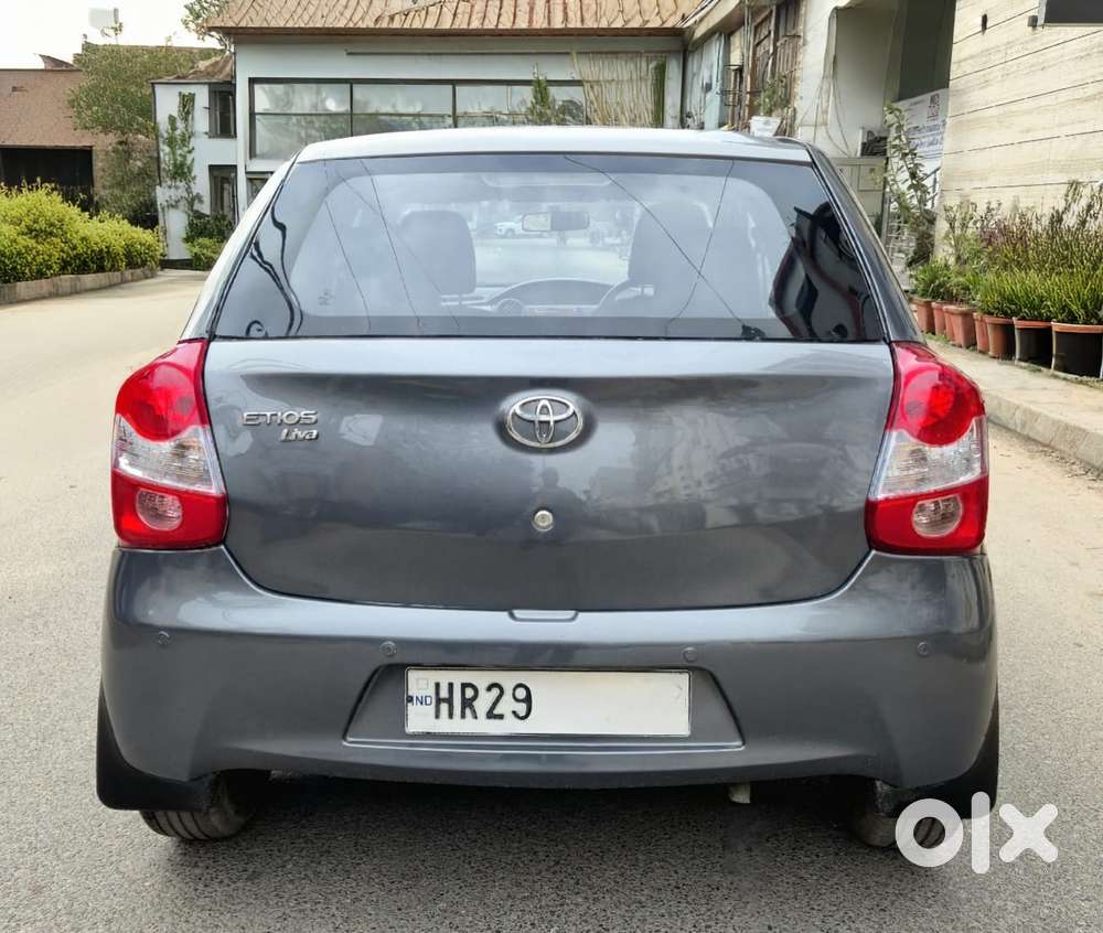 Toyota Etios Liva G Exclusive, 2013, Petrol