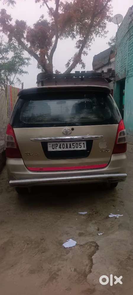 Toyota Innova Hycross 2009 Diesel 145000 Km Driven