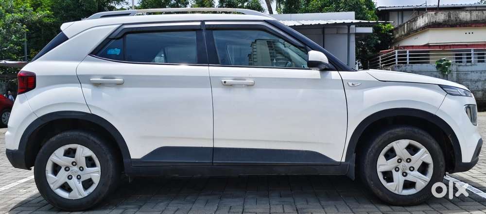 Hyundai Venue S Diesel, 2021, Diesel