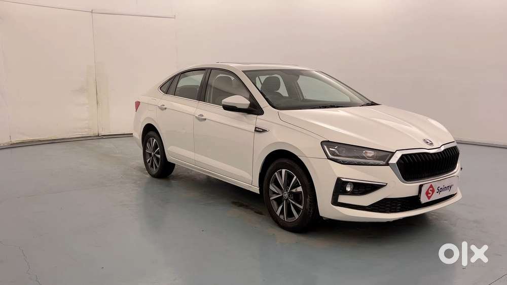 Skoda Slavia Style 1.0l Tsi At, 2022, Petrol
