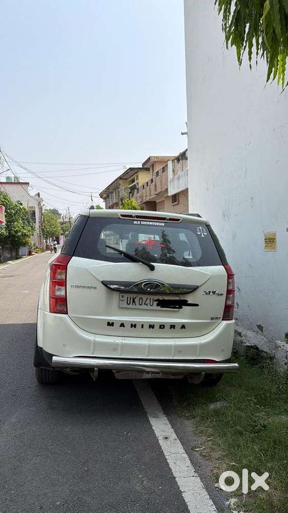 Mahindra Xuv W10 2015