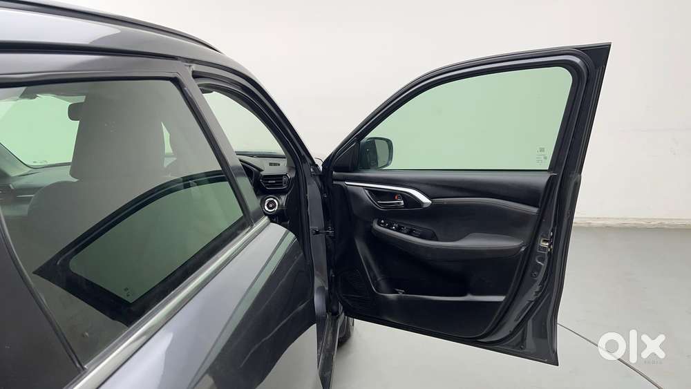 Toyota Urban Cruiser Hyryder 1.5 V Neo Drive Awd, 2023, Petrol