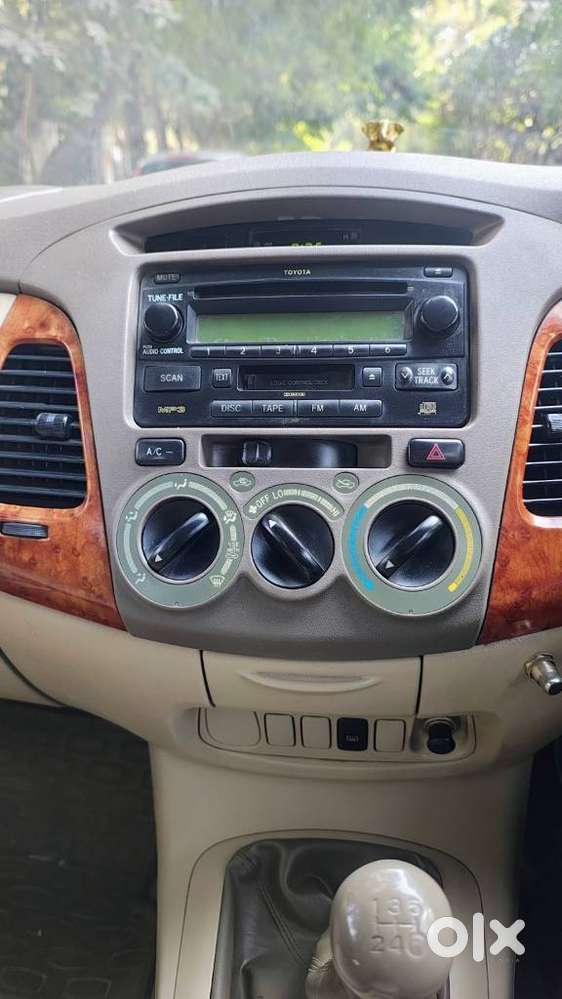 Toyota Innova 2.5 Vx 8 Seater Bs Iv, 2007, Diesel