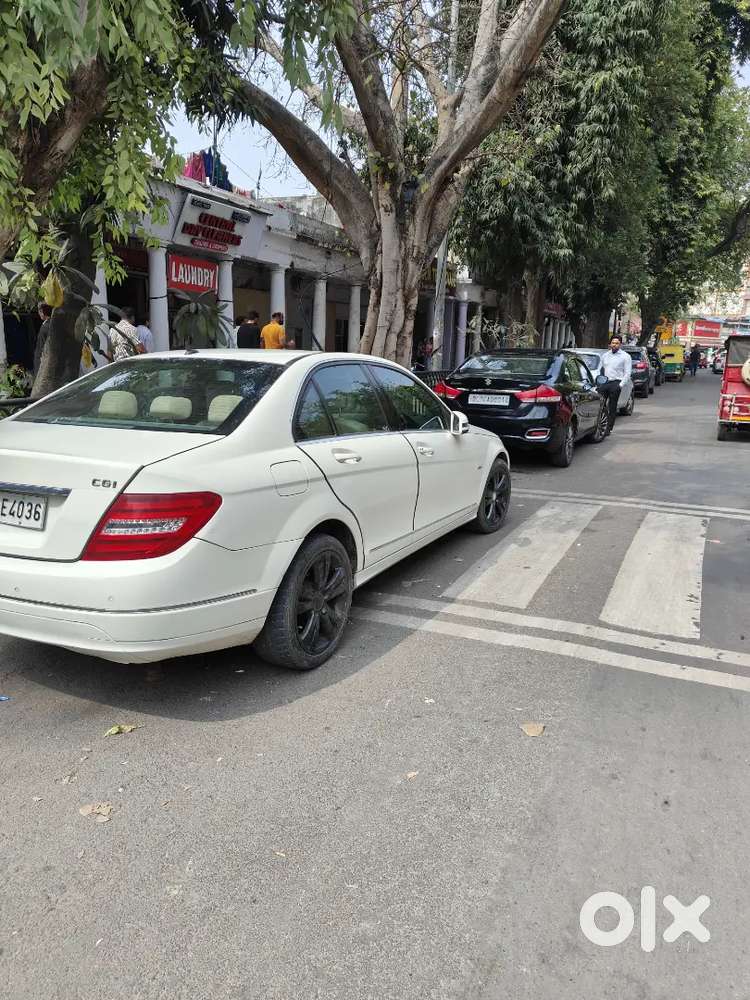 Mercedes-benz C-class 2011 Petrol 69000 Km Driven