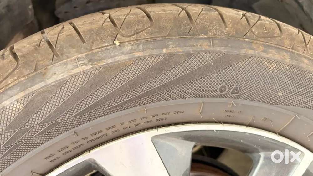 Mahindra Xuv300 2019 Petrol Well Maintained