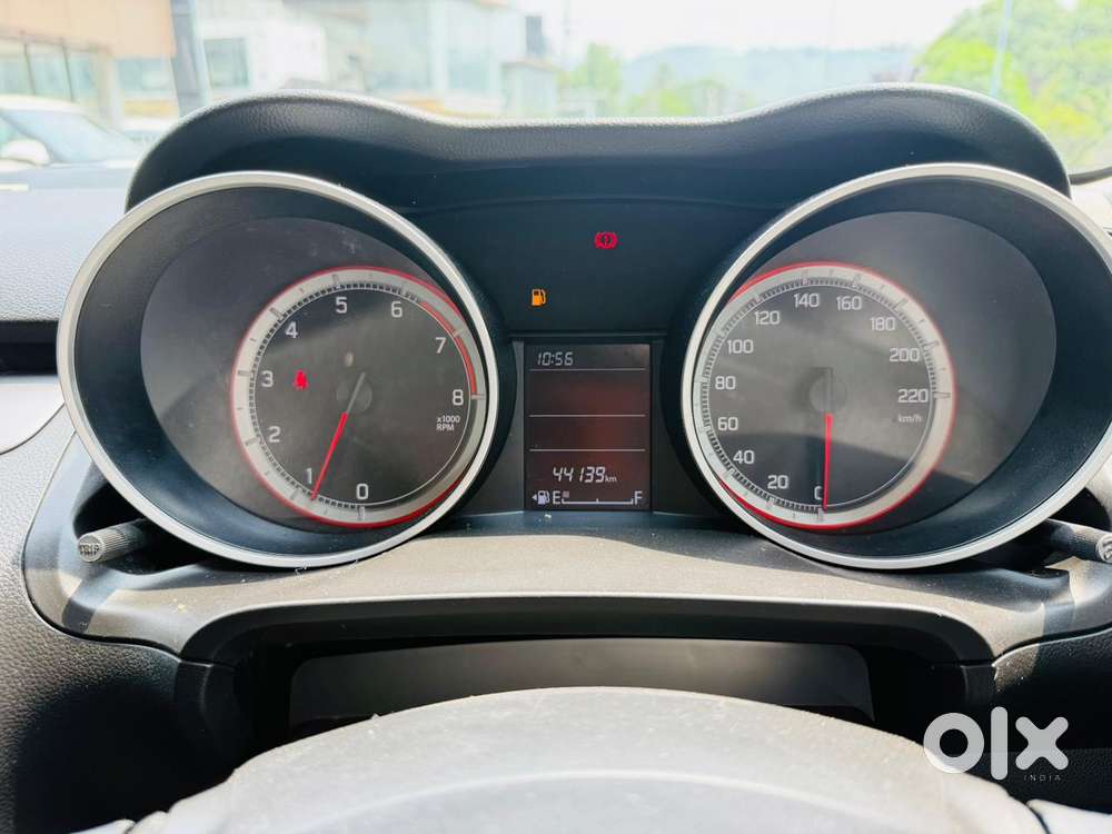 Maruti Suzuki Swift 1.2 Vxi (o), 2022, Petrol