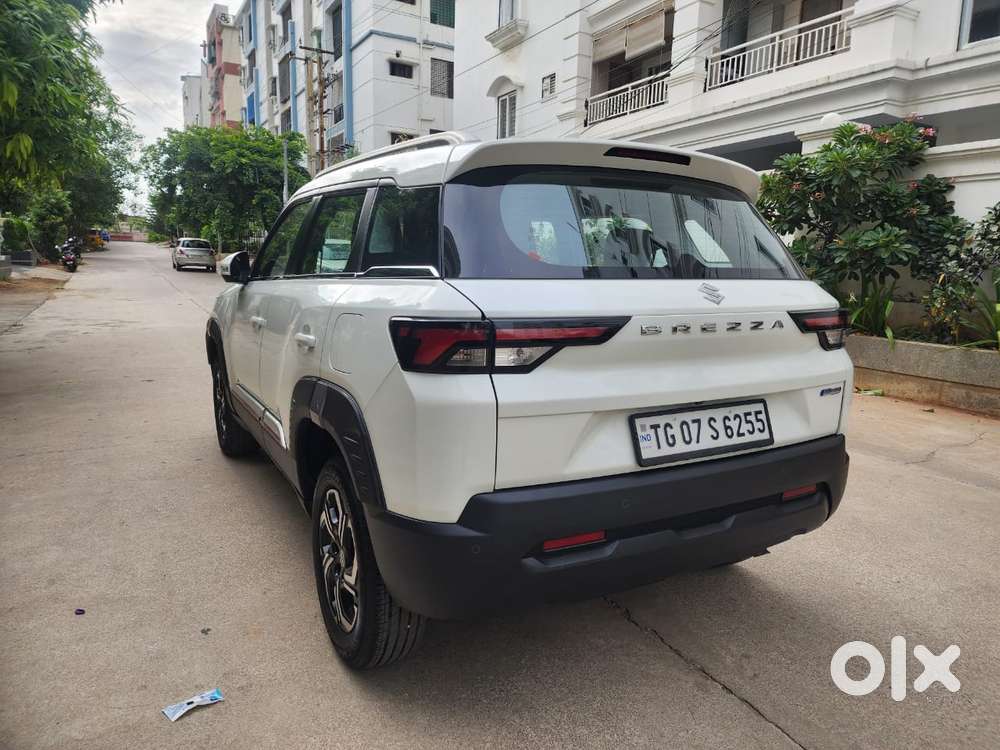 Maruti Suzuki Brezza 1.5 Vxi At Smart Hybrid, 2025, Petrol