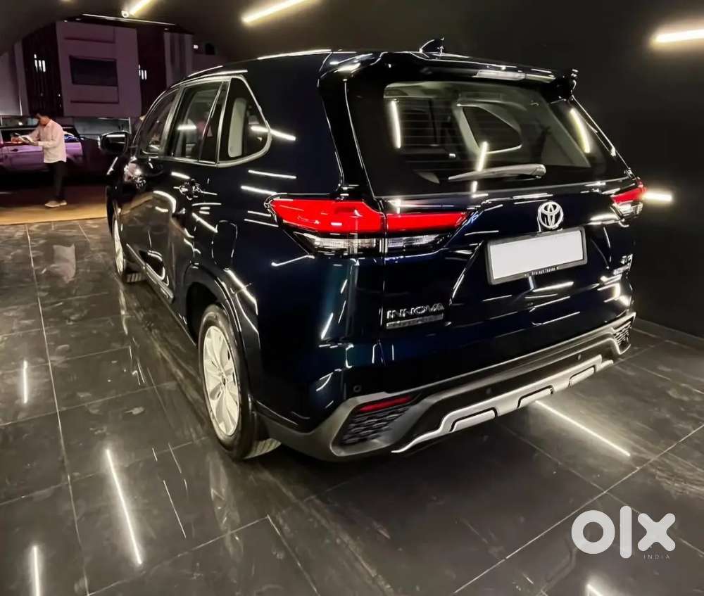 Toyota Innova Hycross 2.0 Gx 8 Str 2025