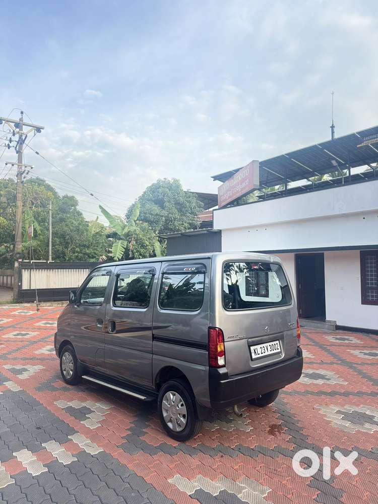 Maruti Suzuki Eeco 5 Str Ac (o), 2022, Petrol