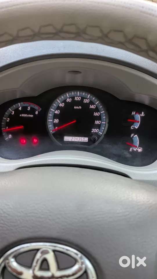Toyota Innova 2.5 Vx 7 Seater Bs Iv, 2014, Diesel
