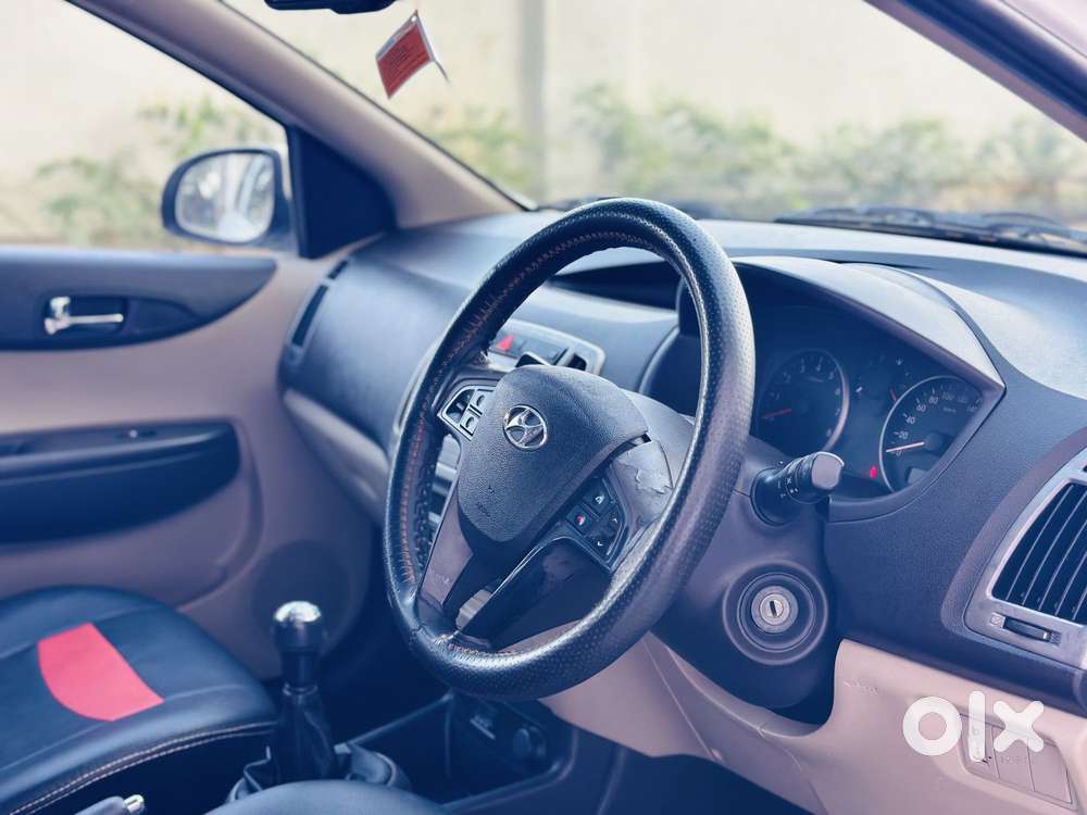 Hyundai I20 1.2 Sportz Option, 2013, Petrol