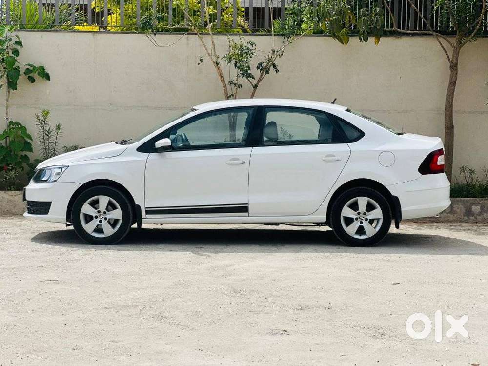 Skoda Rapid Tsi Active 1.0 Mt, 2020, Petrol