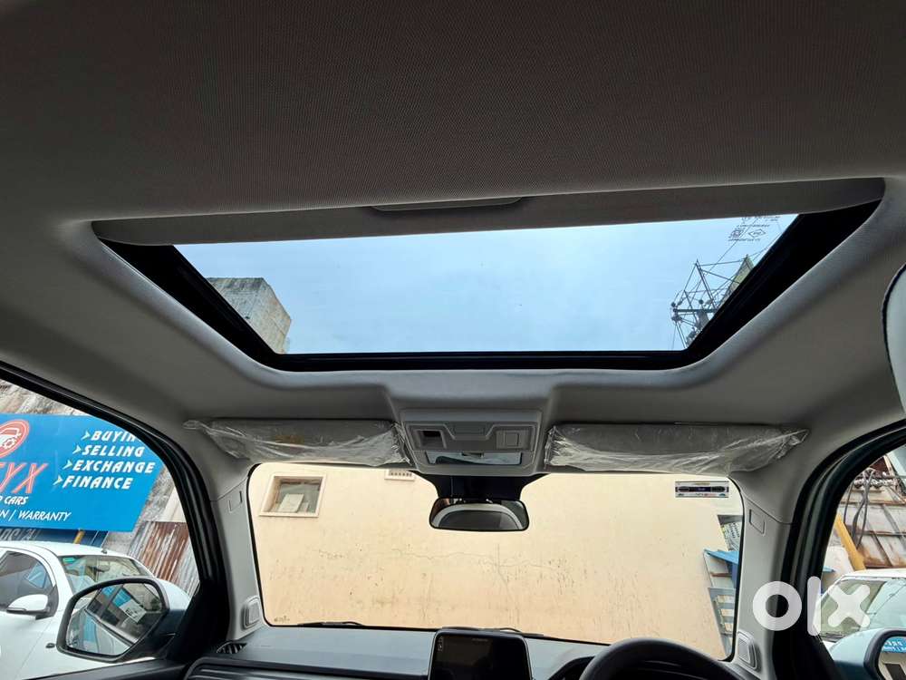 Tata Punch Accomplished Mt Sunroof, 2024, Petrol