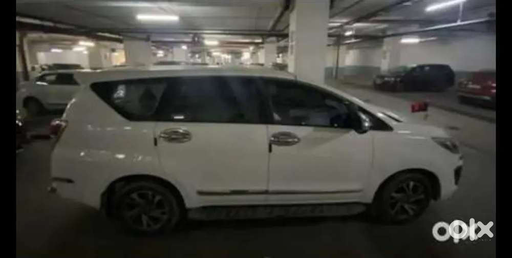 Toyota Innova Crysta 2022 Diesel 80000 Km Driven
