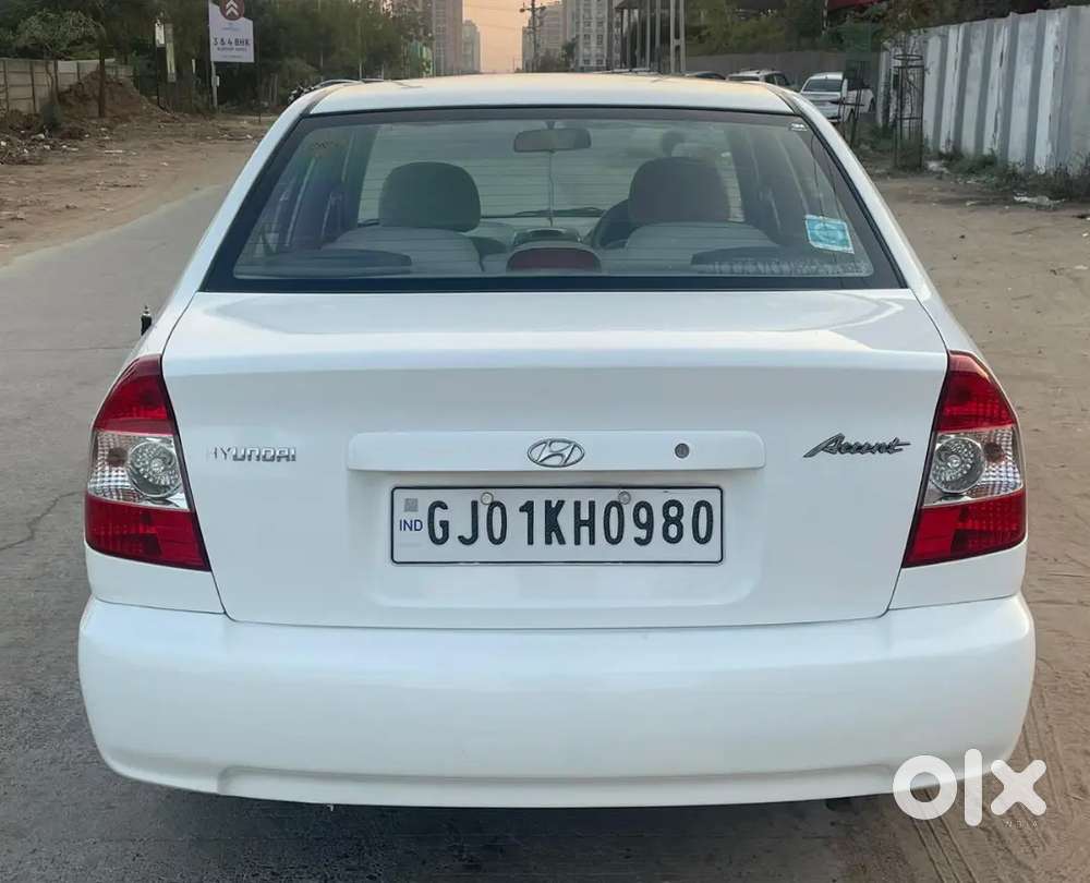 Hyundai Accent 2011 Petrol+ Cng 93000 Km Driven