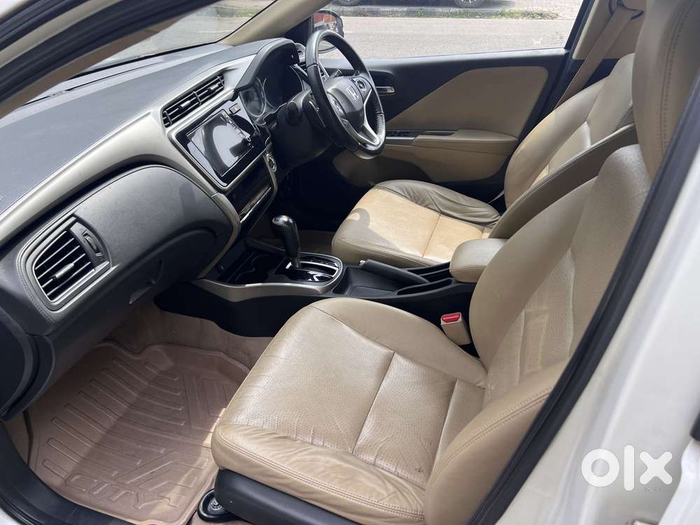 Honda City V At Sunroof I-vtec, 2017, Petrol
