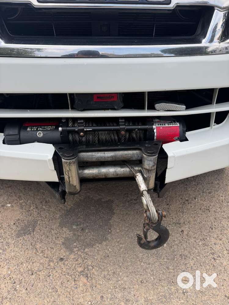 Isuzu V-cross Z 4x4 Mt, 2018, Diesel