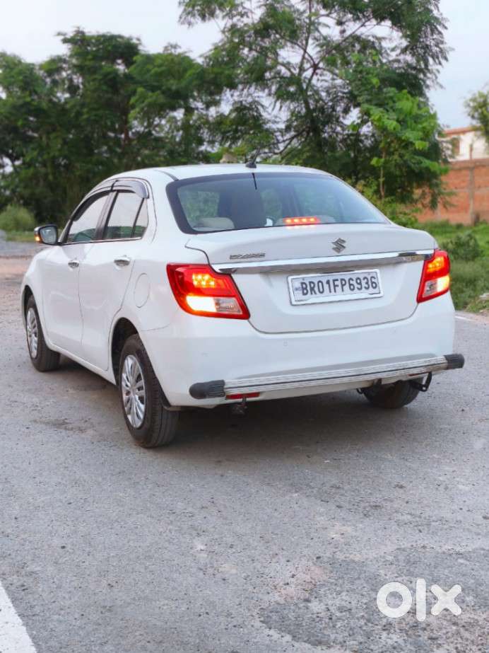 Maruti Suzuki Dzire 1.2 Vxi, 2022, Petrol