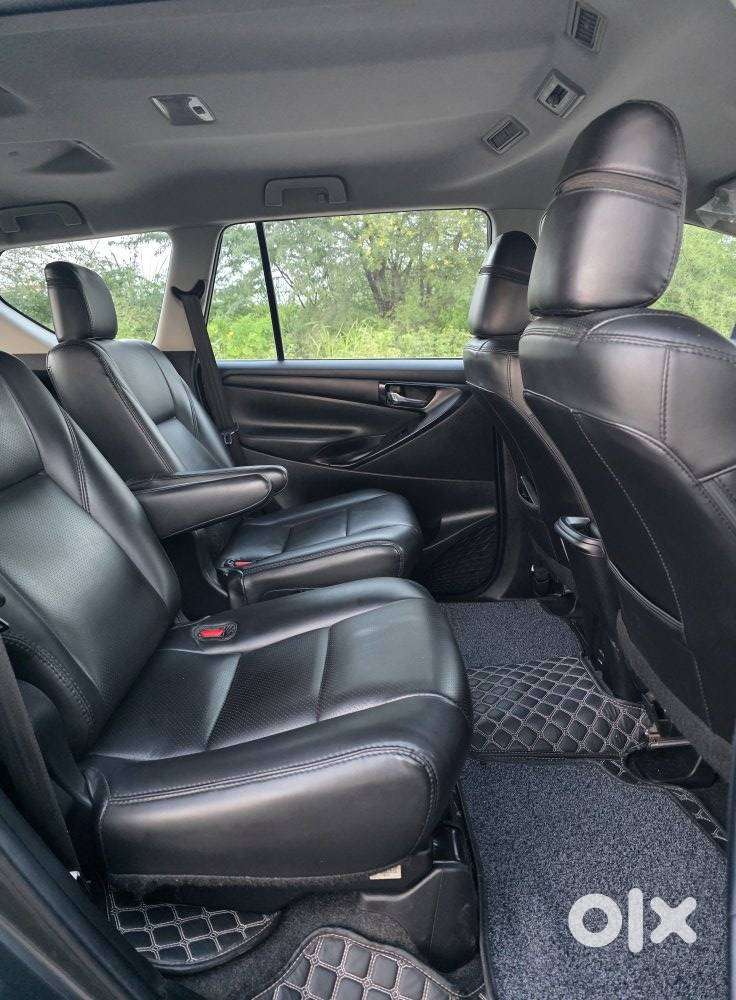 Toyota Innova Crysta 2.4 Gx Limited Edition At 7 Str, 2022, Diesel