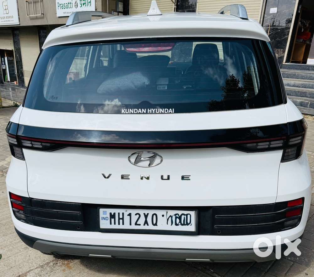 Hyundai Venue Mt Petrol 2025