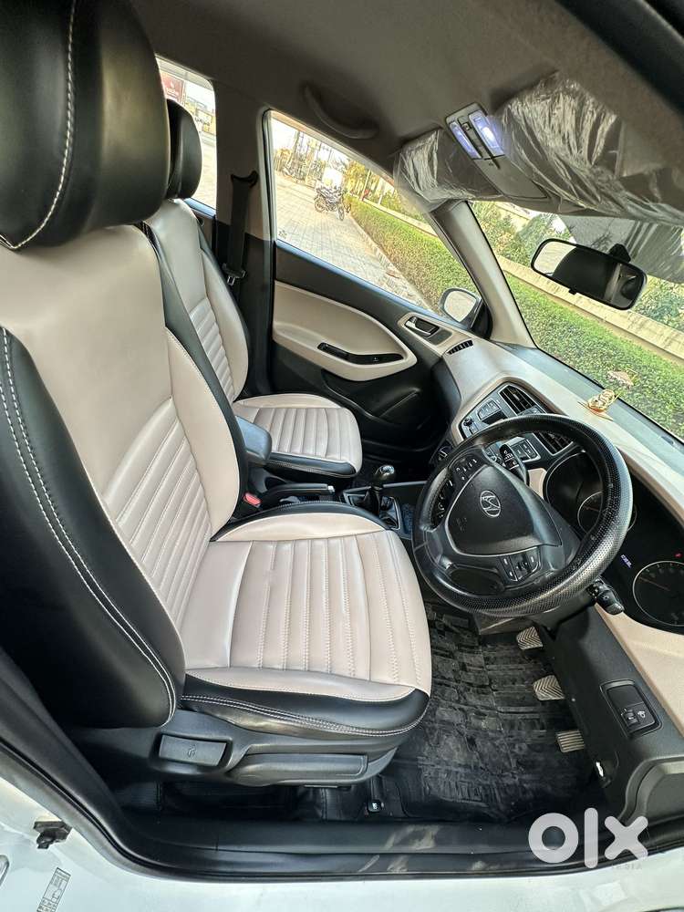 Hyundai I20 Sportz 1.4 At Vtvt, 2018, Cng & Hybrids