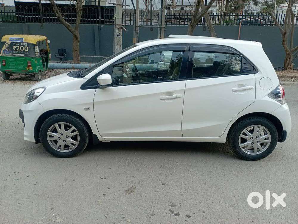 Honda Brio 2011-2013 V Mt, 2012, Petrol
