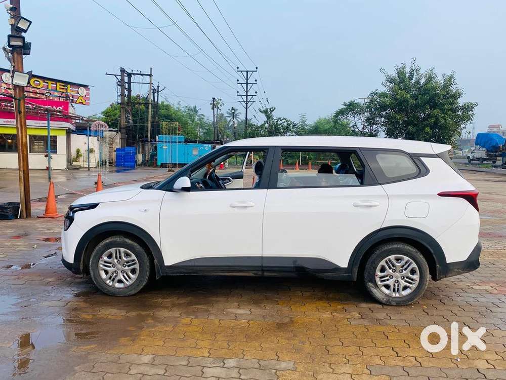 Kia Carens I Want A Govt Office For My Car Not Sale My Car Msg Me.
