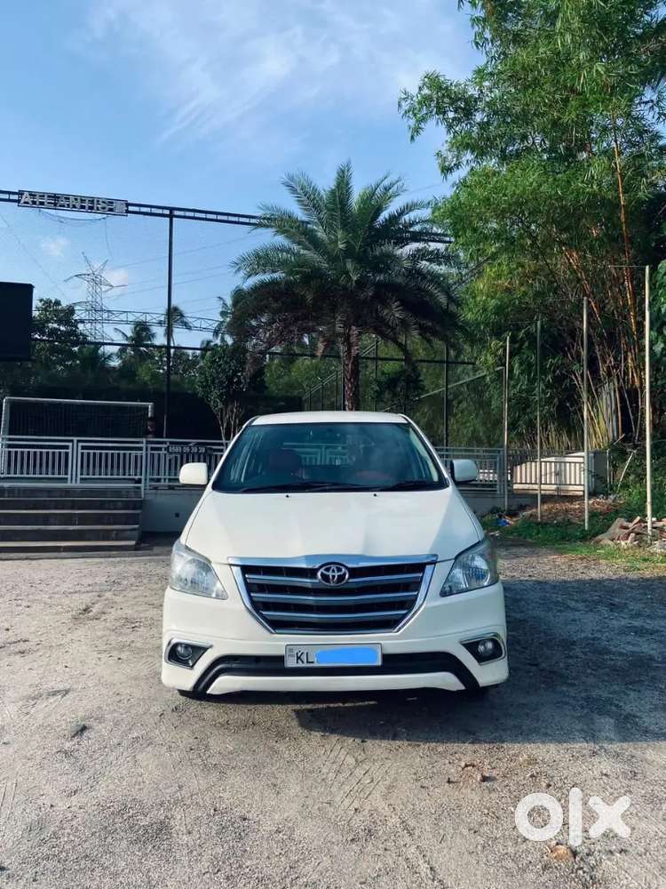 Toyota Innova 2.5 G 2016