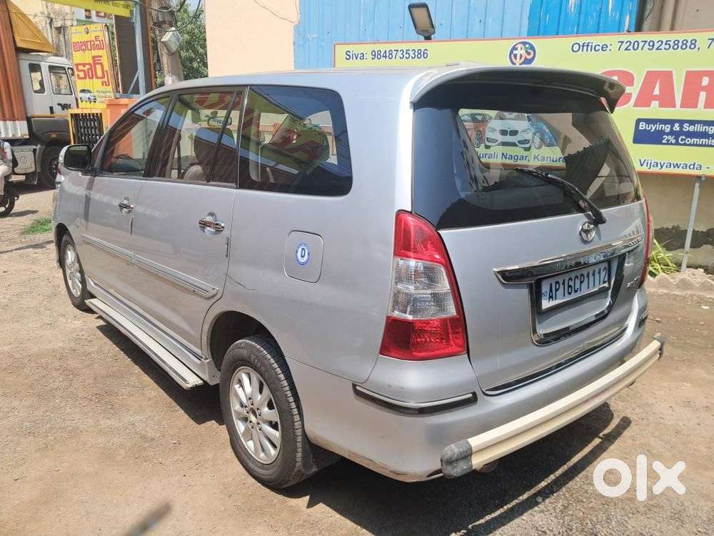 Toyota Innova 2.5 V 8 Str, 2013, Diesel