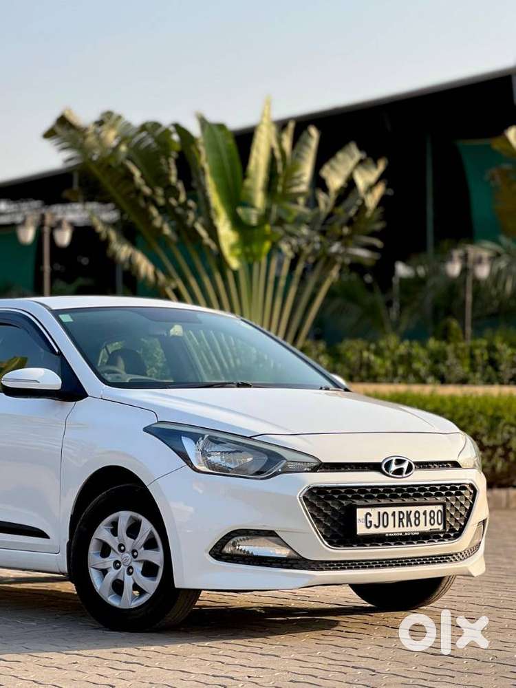 Hyundai Elite I20 Sportz (o) 1.2, 2015, Petrol