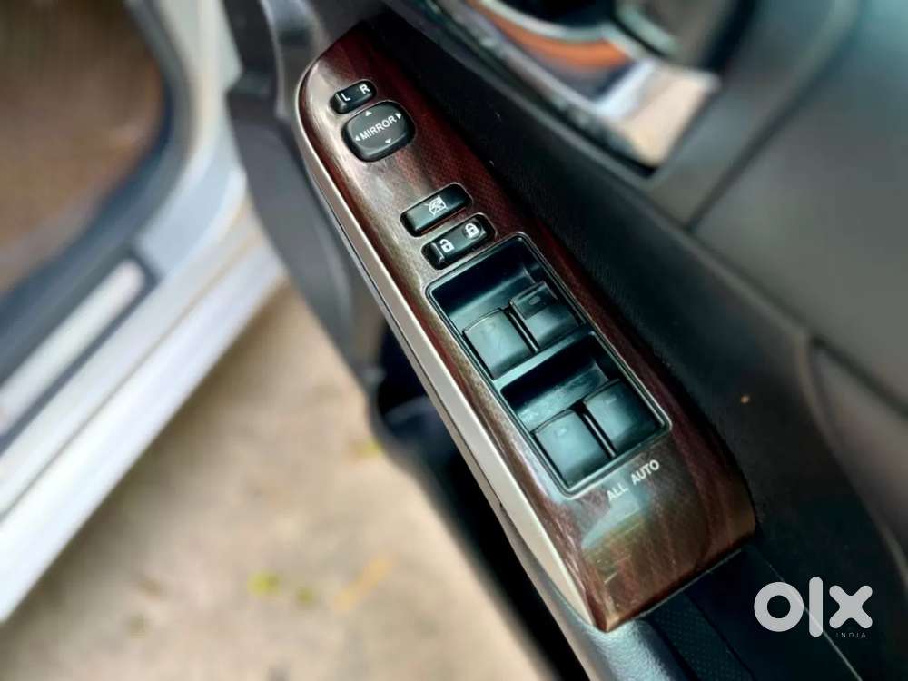 Toyota Camry Hybrid, 2018, Petrol