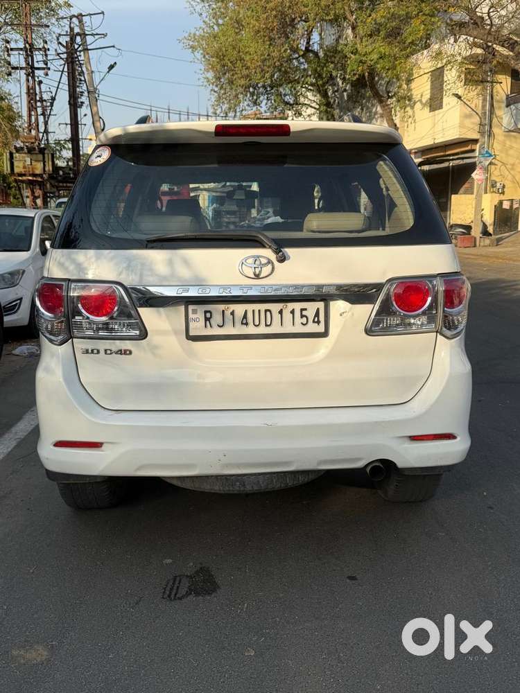 Toyota Fortuner 4x2 Mt 2.8 Diesel, 2015, Diesel