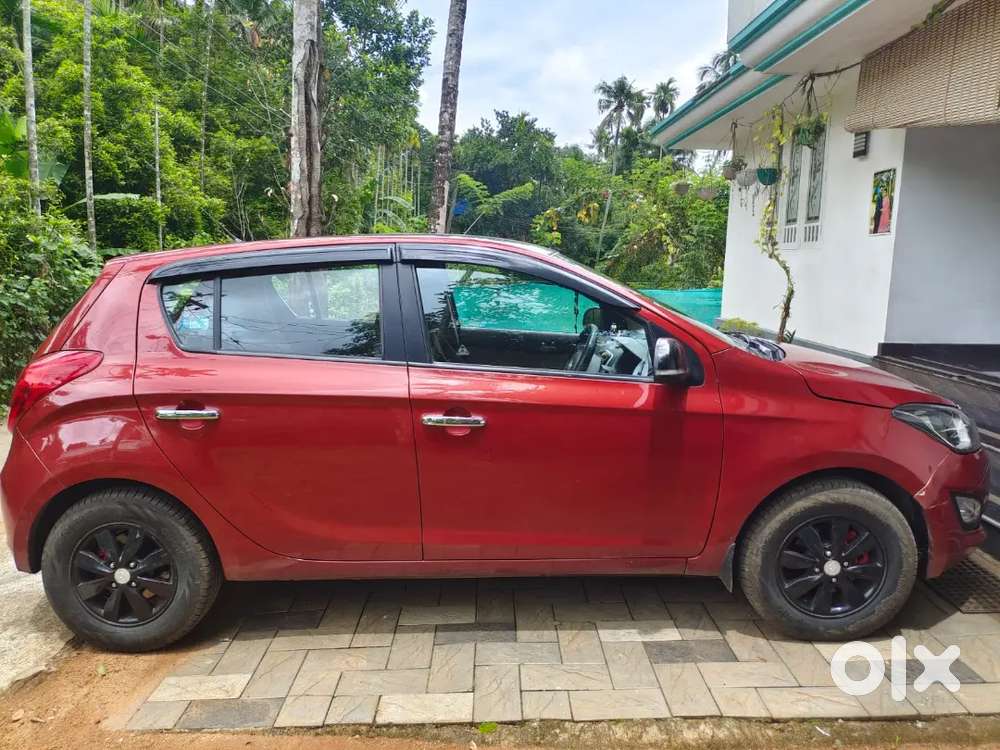 Hyundai I20 Sportz 2012 Petrol
