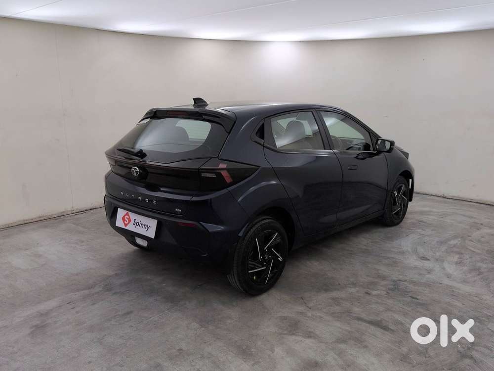 Tata Altroz Xe Petrol, 2025, Petrol