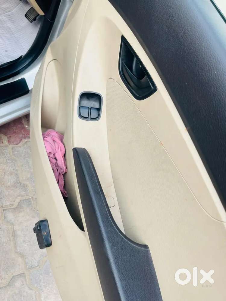 Hyundai Eon 2016 Variant Era+