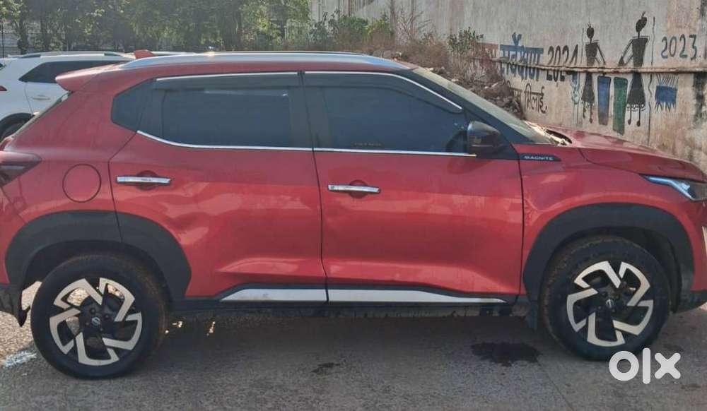 Nissan Magnite 1.0 Xv Red Edition, 2023, Petrol