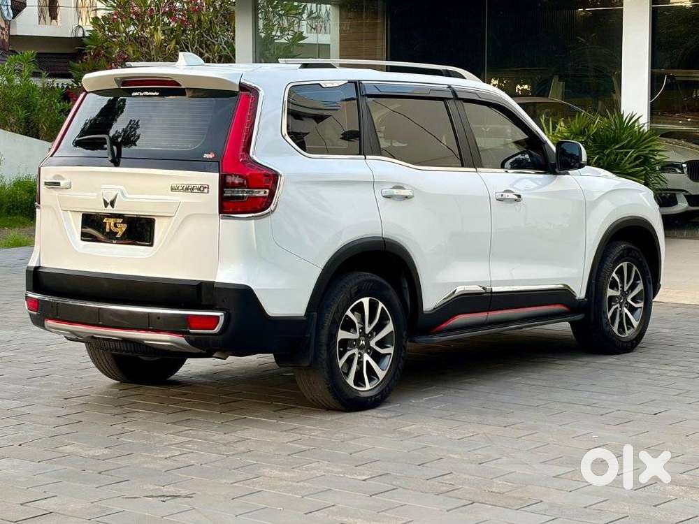 Mahindra Scorpio, 2022, Petrol