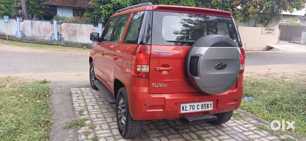 Mahindra Tuv 300, 2018